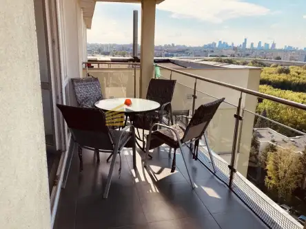 Warszawa ,  Bernardyńska   27