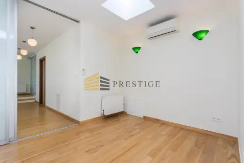 Warszawa ,  Warowna   17