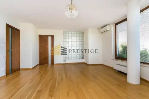 Warszawa ,  Warowna   19