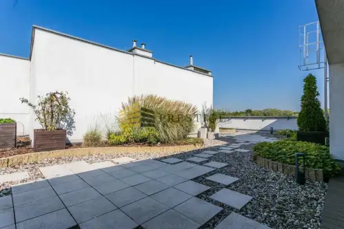 Warszawa ,  Warowna   4