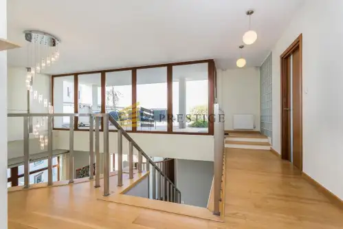 Warszawa ,  Warowna   5