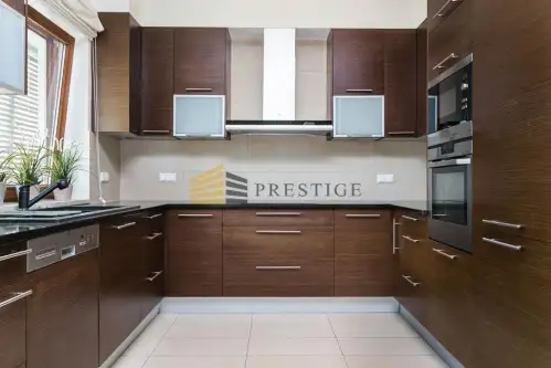 Warszawa ,  Warowna   7