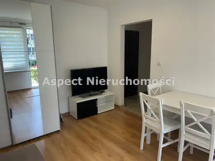 Białystok ,  Broniewskiego   8