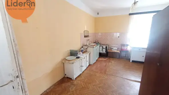 Czarnocin ,  Główna   12