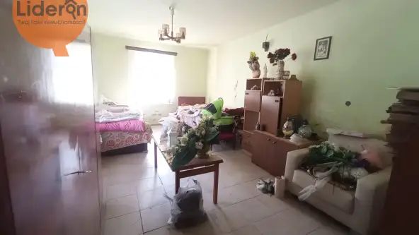 Czarnocin ,  Główna   18