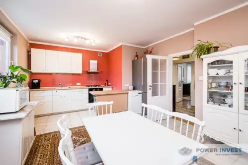 Kraków ,  Akacjowa   3