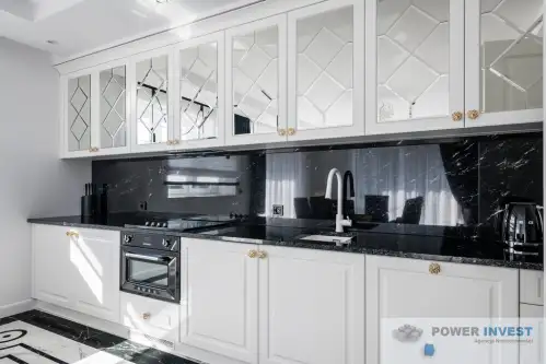 Kraków ,  Królowej Jadwigi   11