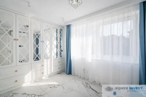 Kraków ,  Królowej Jadwigi   9