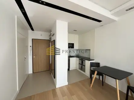 Warszawa ,  Wspólna   5