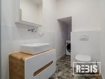 Kraków ,  Koszykarska   11