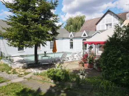 Brynica ,  Kwiatowa   10