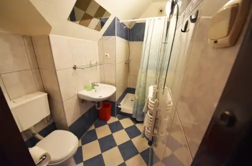 Brynica ,  Kwiatowa   19