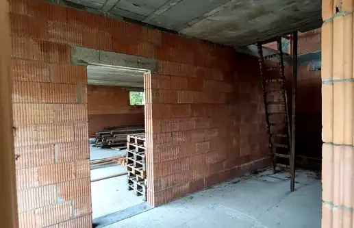 Dębie ,  Młyńska   6