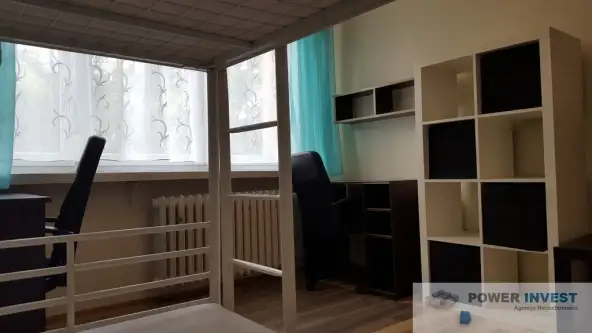 Kraków ,  Aleja Pokoju   10