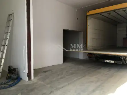 Ożarów mazowiecki ,  Poznańska   4