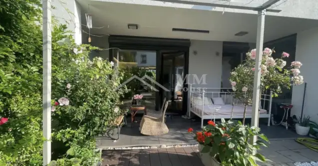 Warszawa ,  Białej Floty   7