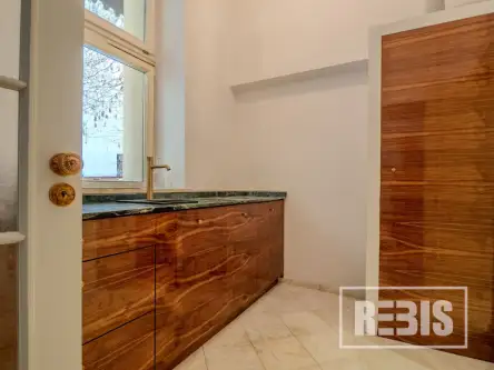 Kraków ,  Loretańska   18