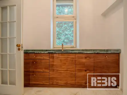 Kraków ,  Loretańska   19