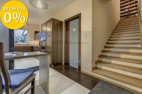 Nowa iwiczna ,  Wiosenna   6