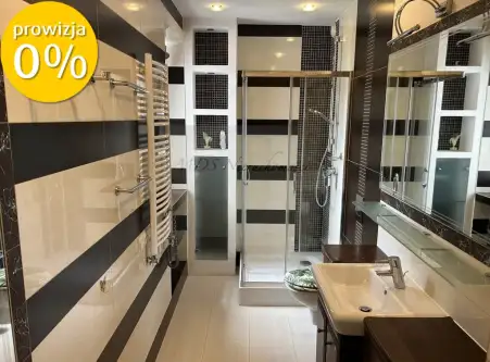 Warszawa ,  Europejska   3