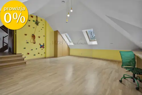 Warszawa ,  Izbicka   17