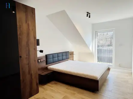 Zgierz ,  Karpacka   11