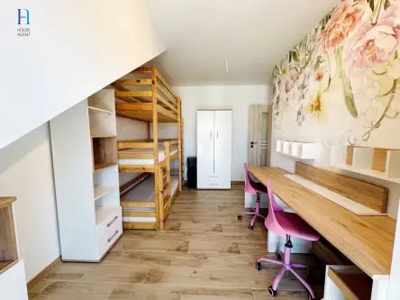 Zgierz ,  Karpacka   16