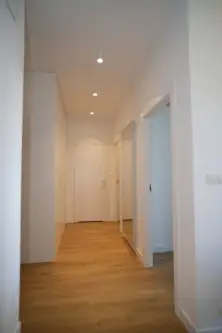 Warszawa ,  Aleja Rzeczypospolitej   11