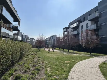 Warszawa ,  Aleja Rzeczypospolitej   2