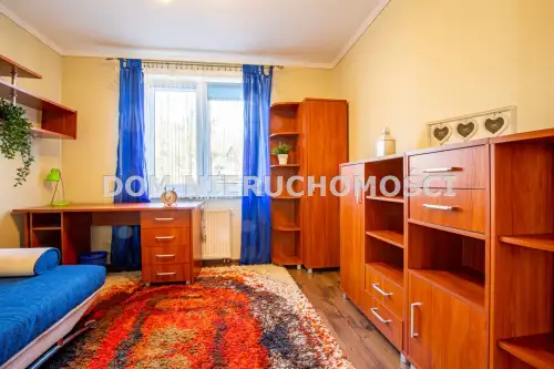 Olsztyn ,  Towarnickiego   8