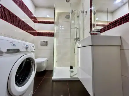 Kraków ,  Skwerowa   11