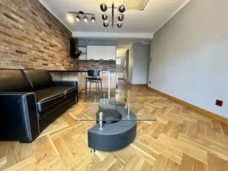 Kraków ,  Skwerowa   9