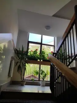 Warszawa ,  Przy Agorze   12