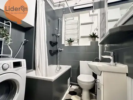 Łódź ,  Juliana Tuwima   7