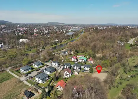 Ustroń ,  Nadrzeczna   4