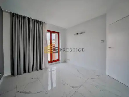 Warszawa ,  Mokotowska   10