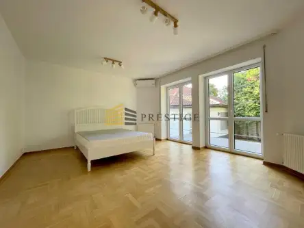 Warszawa ,  Janczarów   8