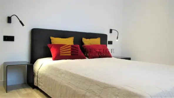 Warszawa ,  Dobra   10