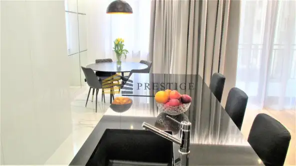 Warszawa ,  Dobra   7