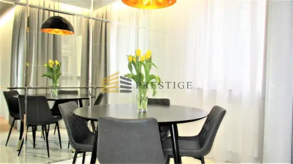 Warszawa ,  Dobra   9