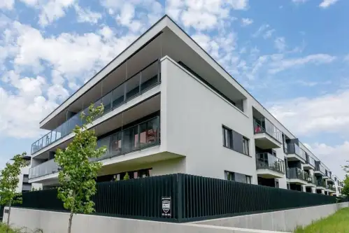 Warszawa ,  Bluszczańska   2