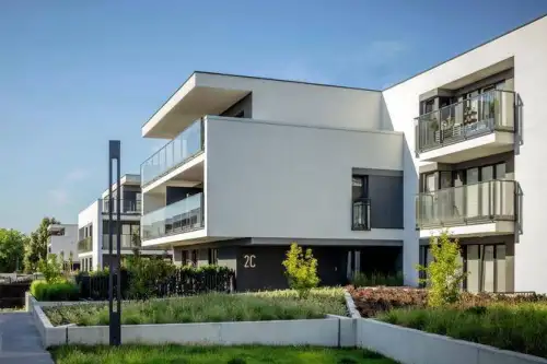 Warszawa ,  Bluszczańska   3