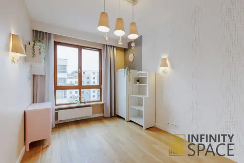 Warszawa ,  Obrzeżna   8