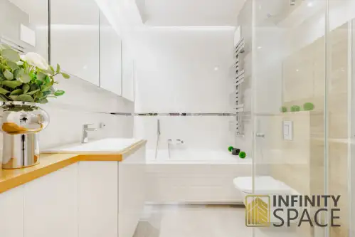 Warszawa ,  Obrzeżna   9