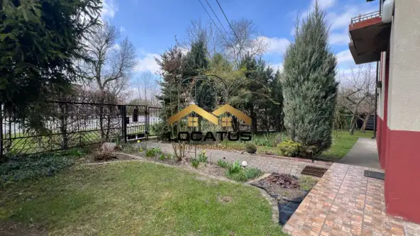 Poręba ,  Armii Krajowej   15