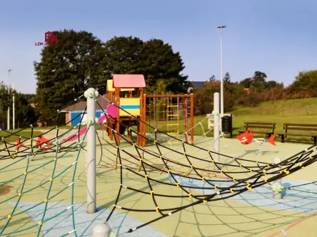 Tupadły ,  Szkolna   17