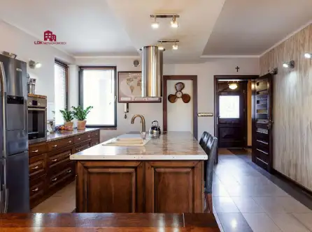 Tupadły ,  Szkolna   5