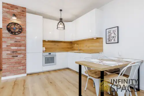 Warszawa ,  Grójecka   4