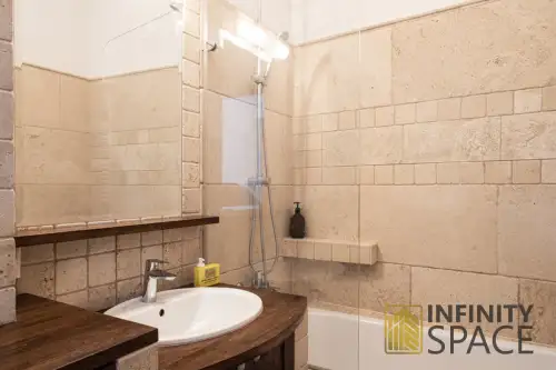 Warszawa ,  Aleja Niepodległości   11