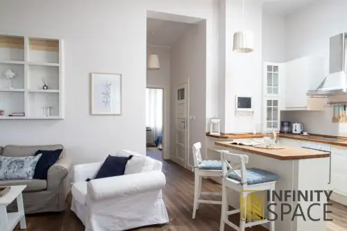 Warszawa ,  Aleja Niepodległości   7